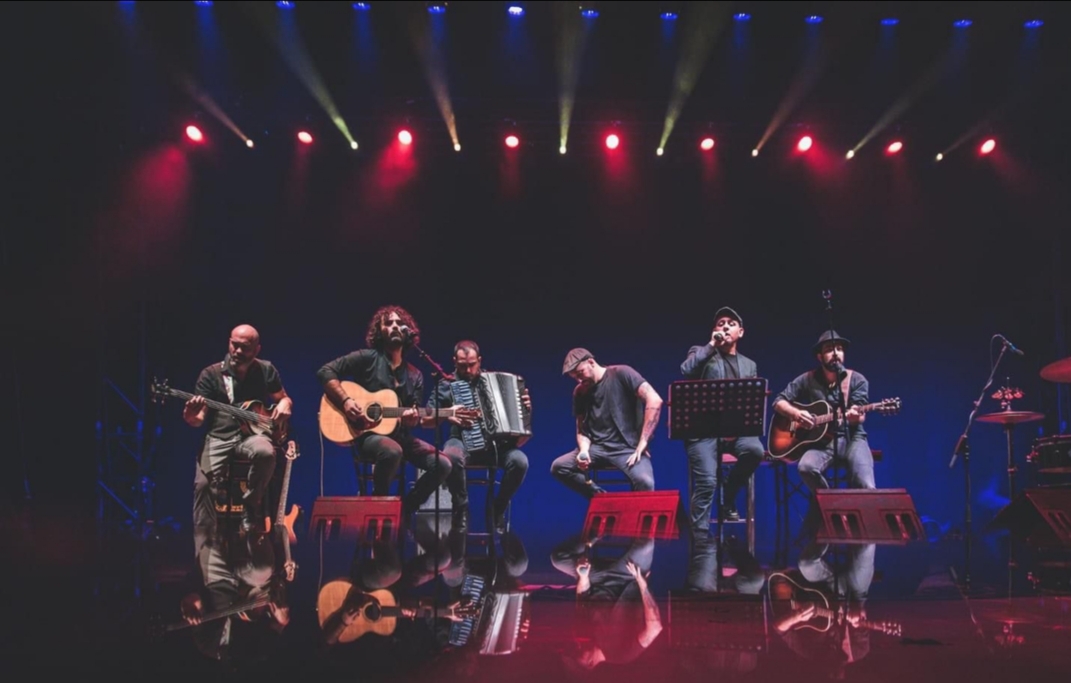 Rubato il furgone della band: «Ridateci i nostri strumenti»